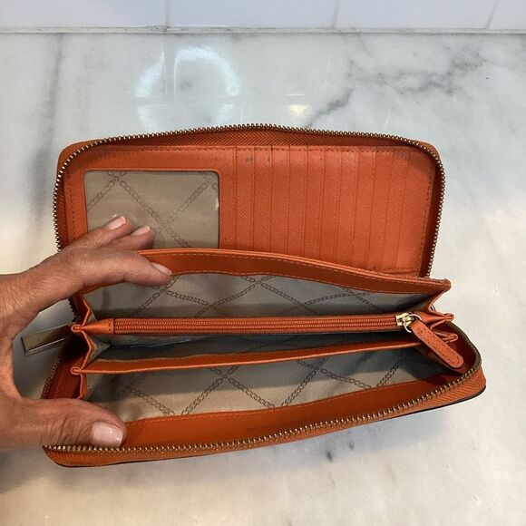 Michael Kors Jet Set Full Zip Continental Pebbled Leather Wristlet Wallet - Picture 13 of 13